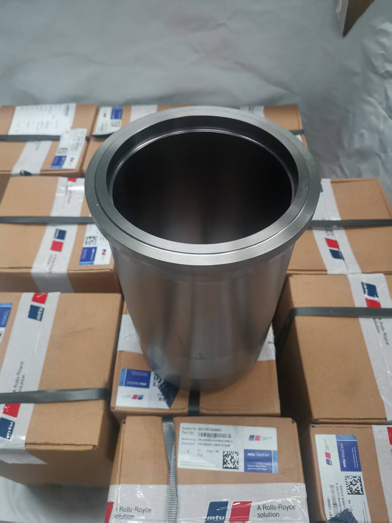 MTU发动机原装缸套CYLINDER LINER STAGE0 X53101300001
